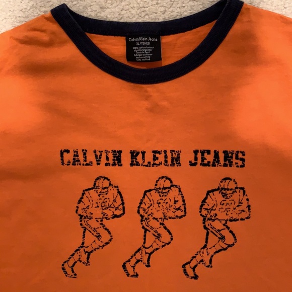 Calvin Klein football T-Shirt - Picture 2 of 3